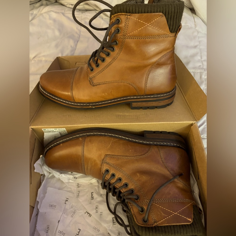 Crevo Tan/brown boots